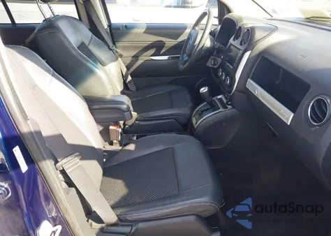 2014 Jeep Compass Latitude z USA, uszkodzony, nr VIN 1C4NJDEB0ED886485